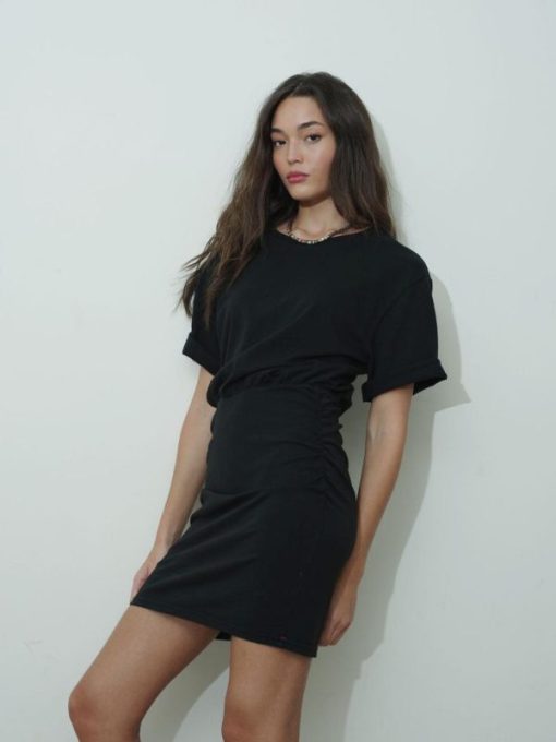 Metrocouture.shop81524b6695 4
