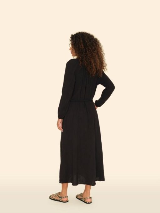 Metrocouture.shope241c00a49 3